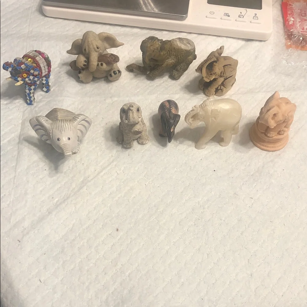 Vintage Mini Elephant Figurine Set in Beige, Cream, Brown and Blue